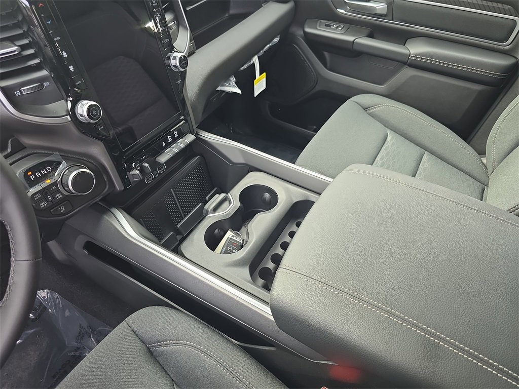 New 2026 RAM 1500 4x4 Crew Cab image 22
