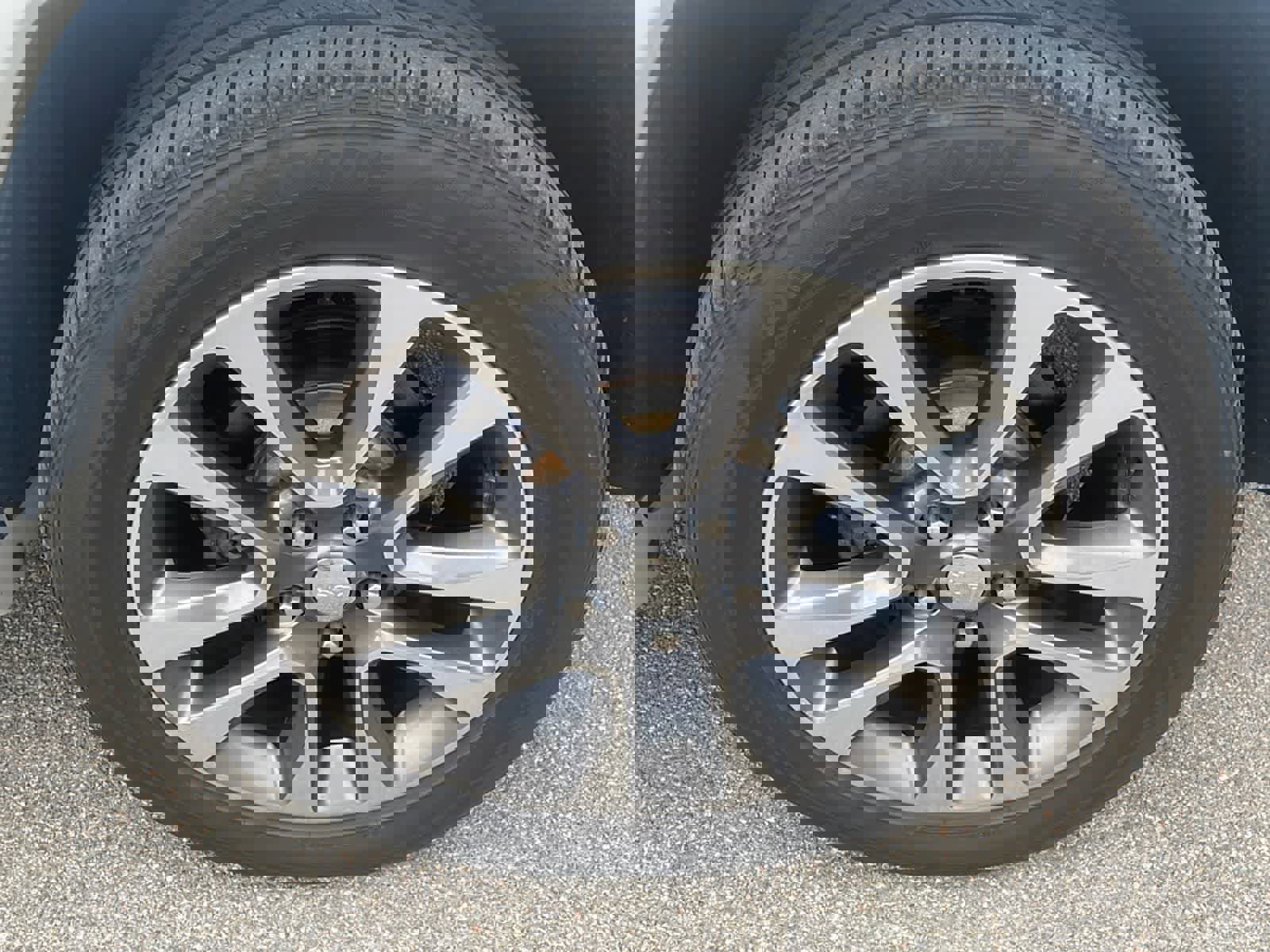 Used 2017 Jeep Grand Cherokee Overland AWD/4WD image 21