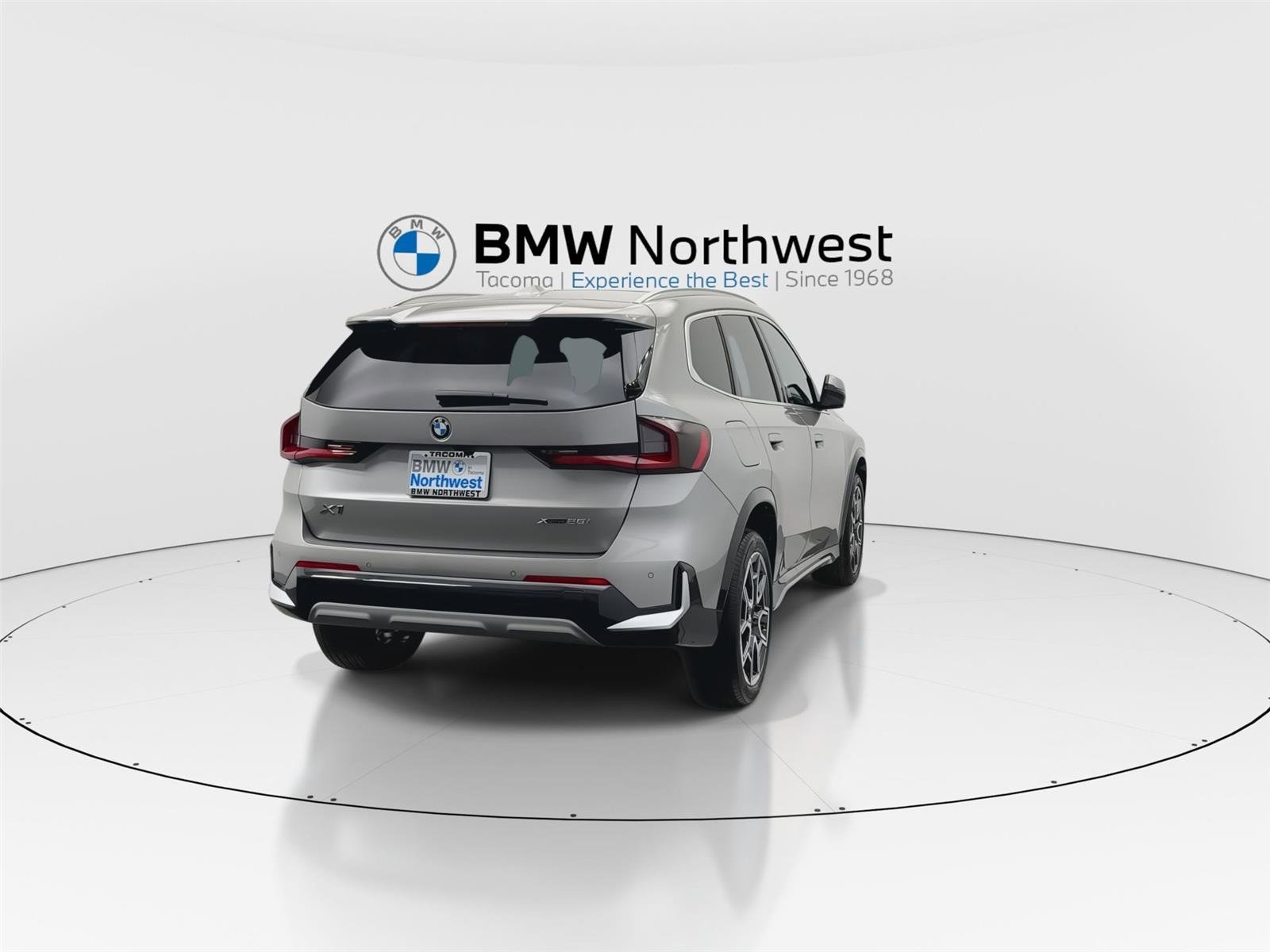 New 2026 BMW X1 xDrive28i w/ Convenience Package image 2