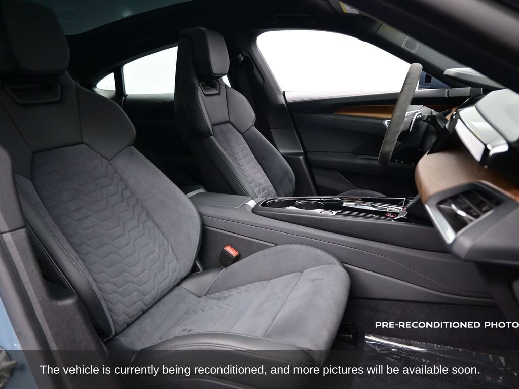 Used 2022 Audi e-tron GT Premium Plus image 10