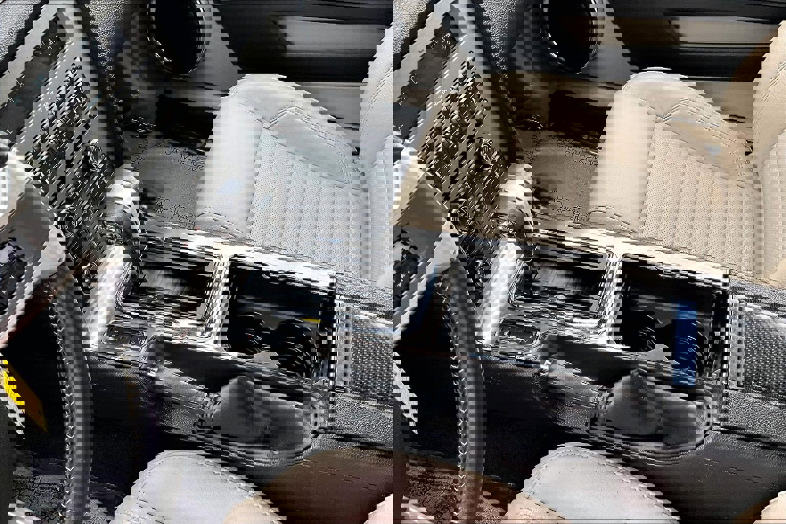 Used 2011 Ford Mustang GT Premium w/ Comfort Pkg RWD image 15