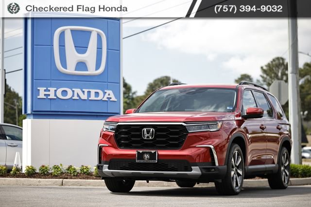 Certified 2025 Honda Pilot Touring