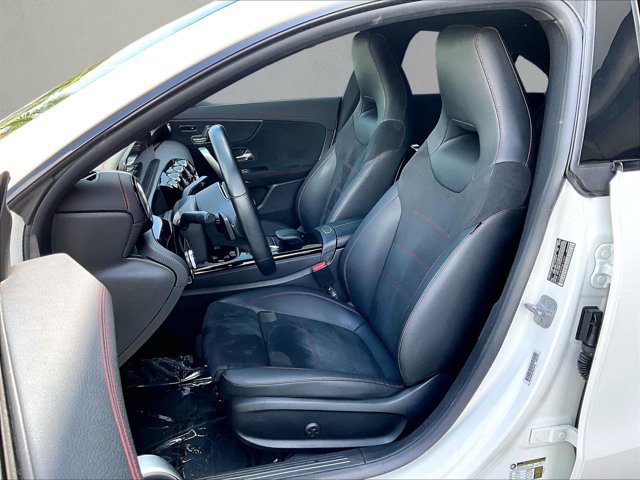 Used 2023 Mercedes-Benz CLA 250 4MATIC image 26