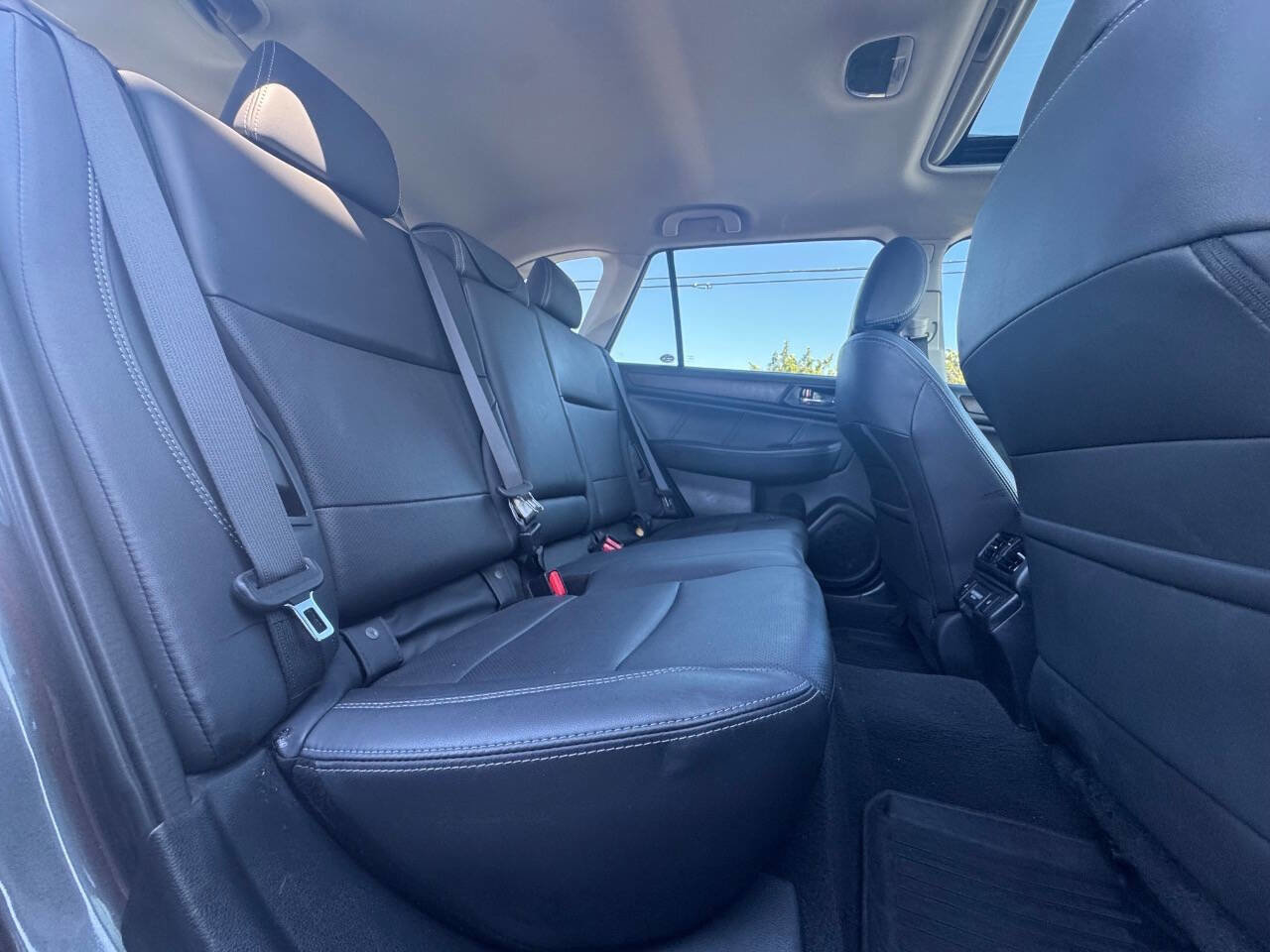 Used 2018 Subaru Outback 2.5i Limited AWD/4WD image 20