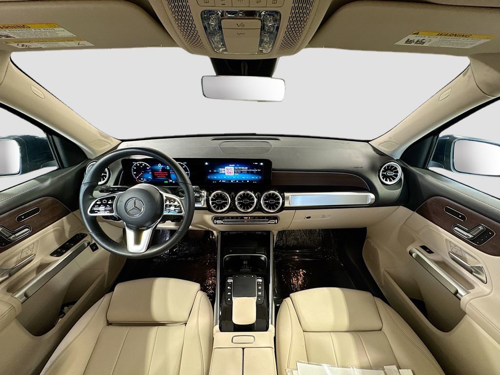 Used 2023 Mercedes-Benz EQB 300 4MATIC image 16