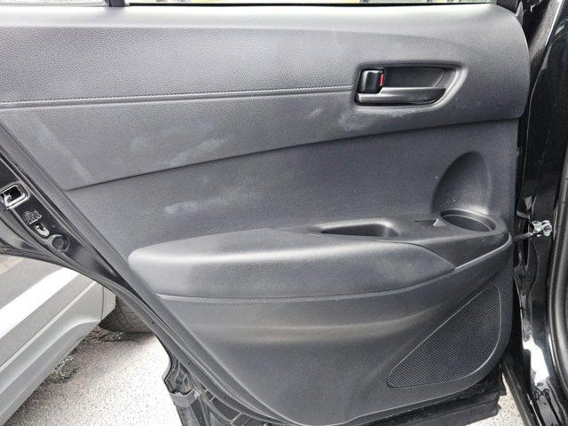 Used 2025 Toyota Corolla Cross LE image 19