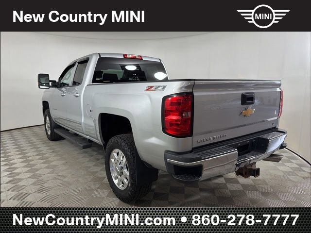 Used 2015 Chevrolet Silverado 2500 LT w/ LT Convenience Package image 5