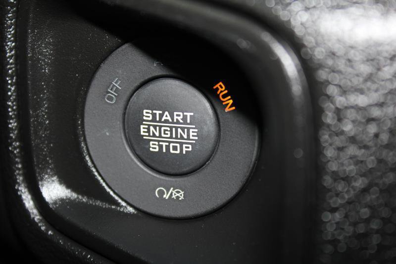 Used 2025 Jeep Wrangler Unlimited Sport image 32