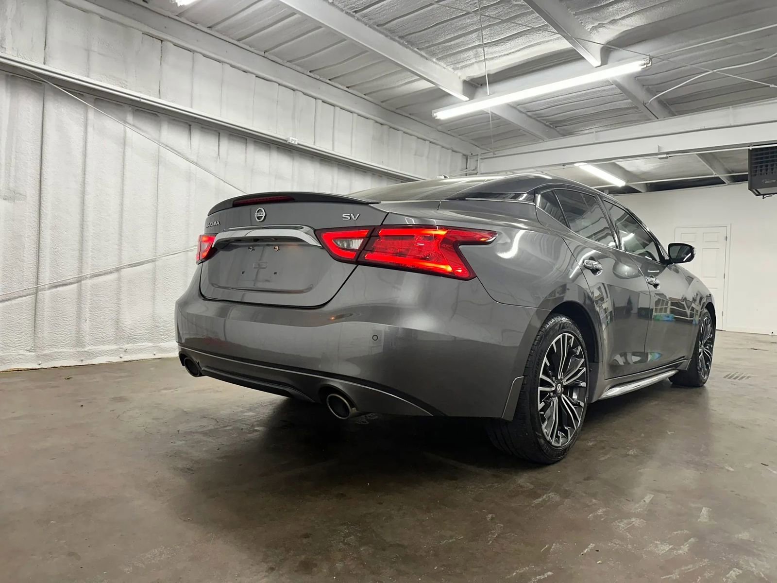 Used 2017 Nissan Maxima 3.5 SV w/ Dynamic Package FWD image 5