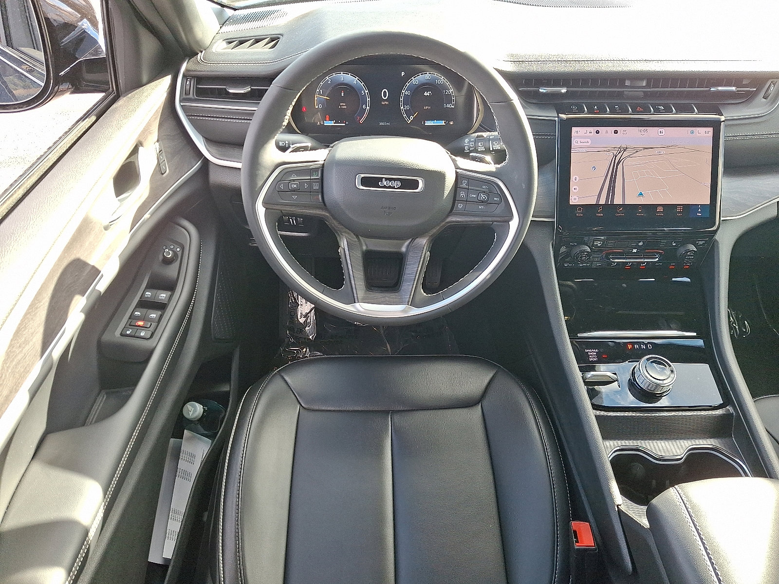 Used 2025 Jeep Grand Cherokee Limited w/ Trailer Tow Package image 11