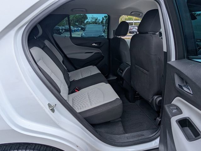 Used 2018 Chevrolet Equinox LS image 16