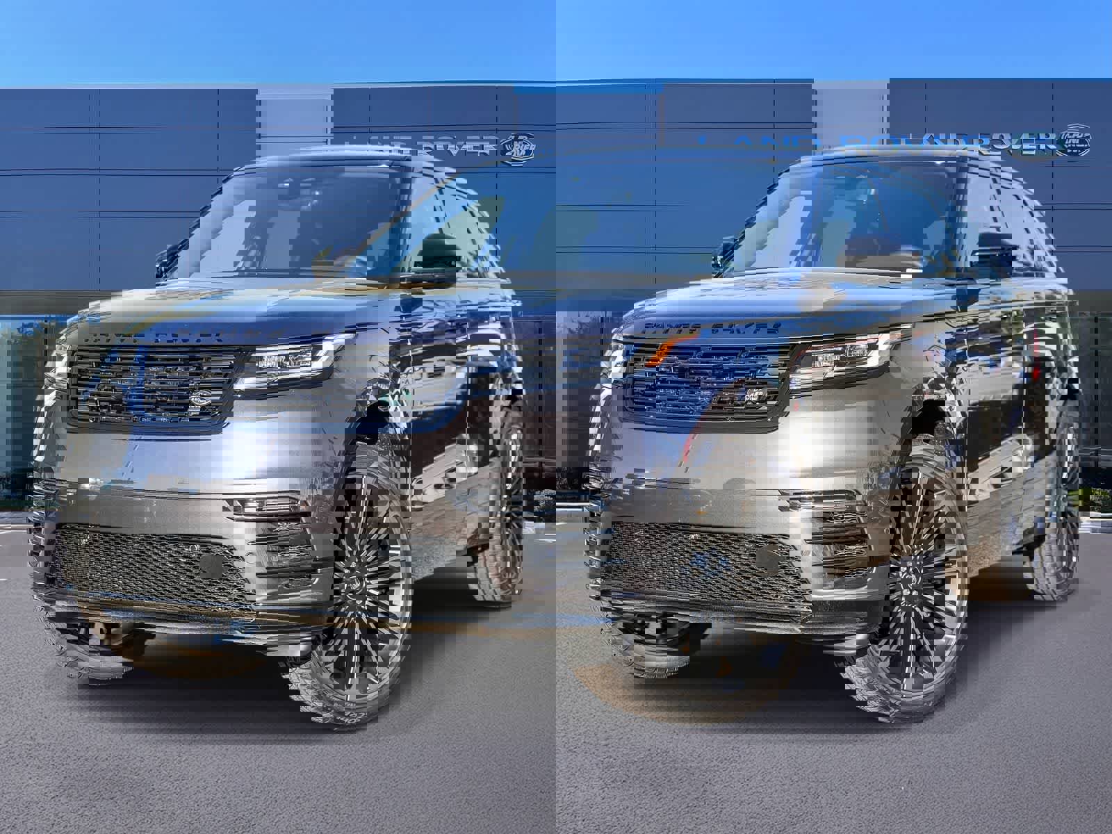 New 2026 Land Rover Range Rover Velar Dynamic SE