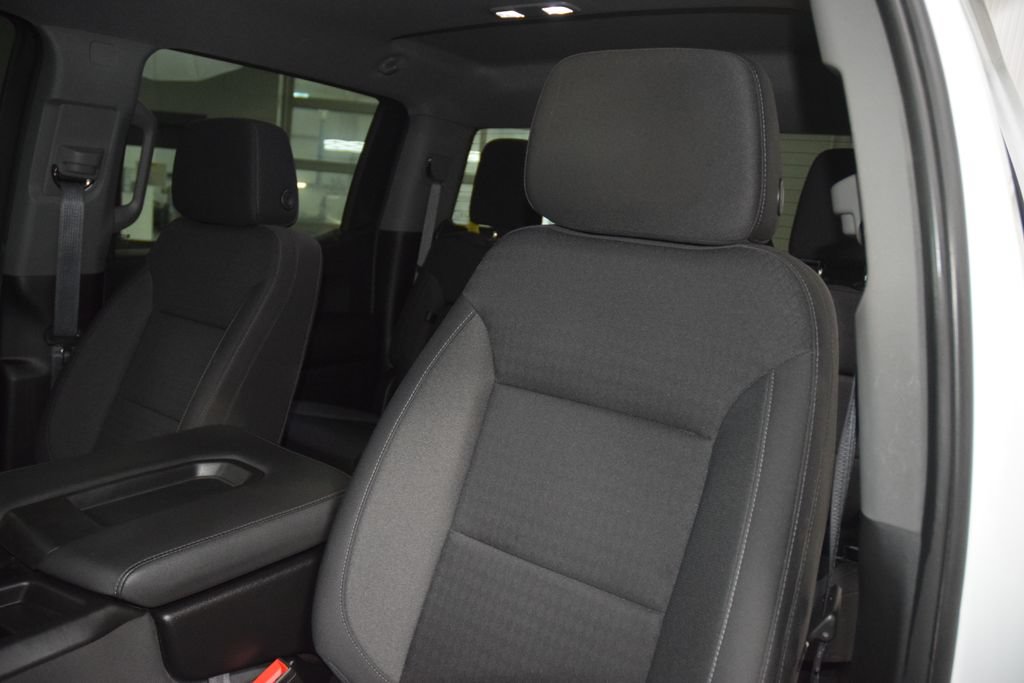 Used 2024 Chevrolet Silverado 1500 Custom AWD/4WD image 40