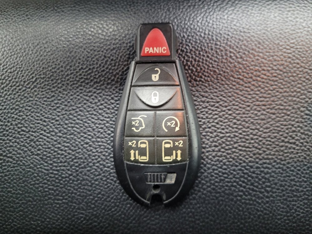 Used 2019 Dodge Grand Caravan SXT image 32