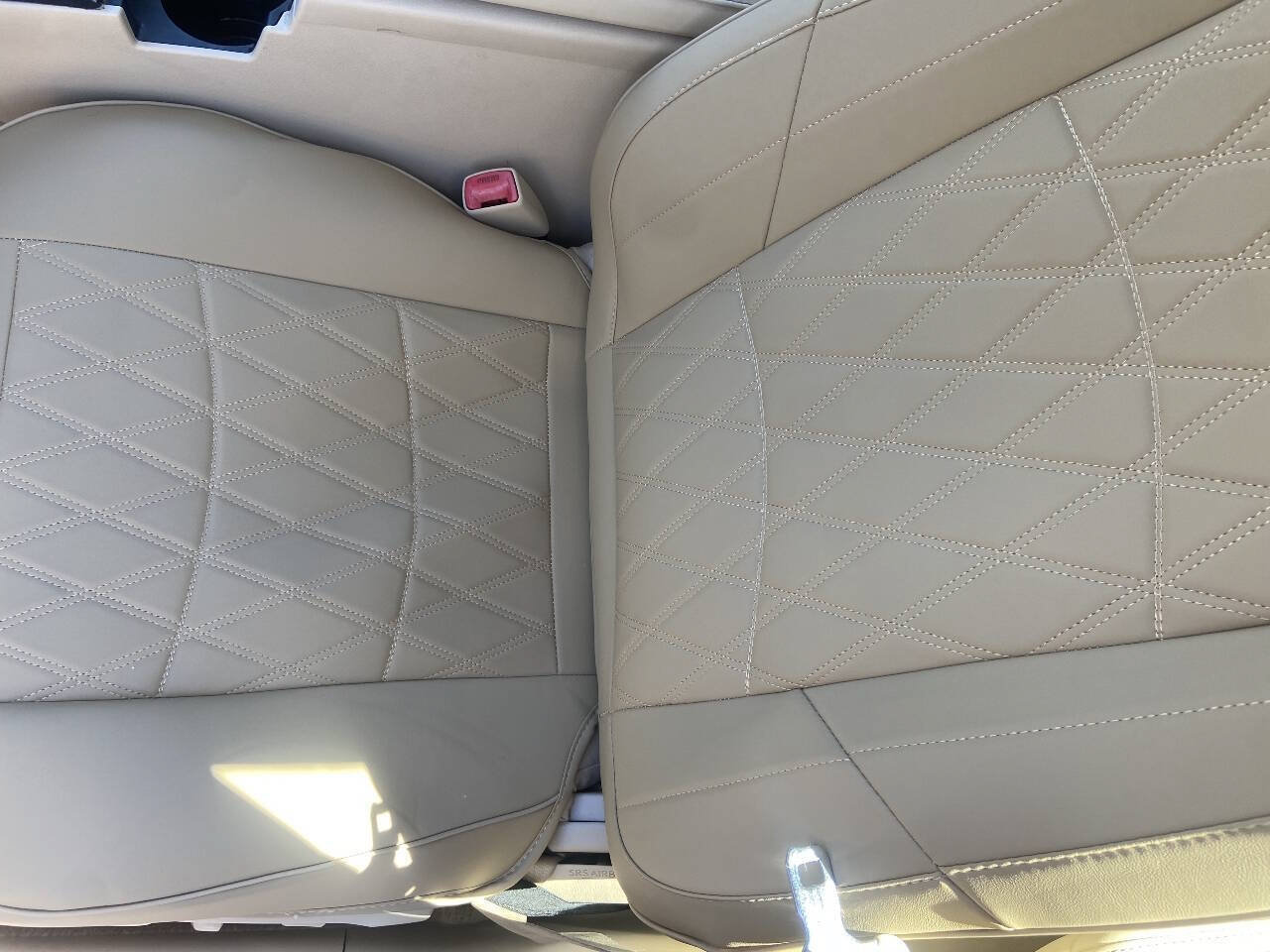 Used 2013 Lexus ES 300h w/ Luxury Pkg FWD image 8