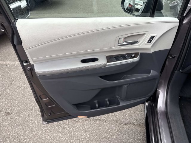 Used 2021 Toyota Sienna Limited AWD/4WD image 10