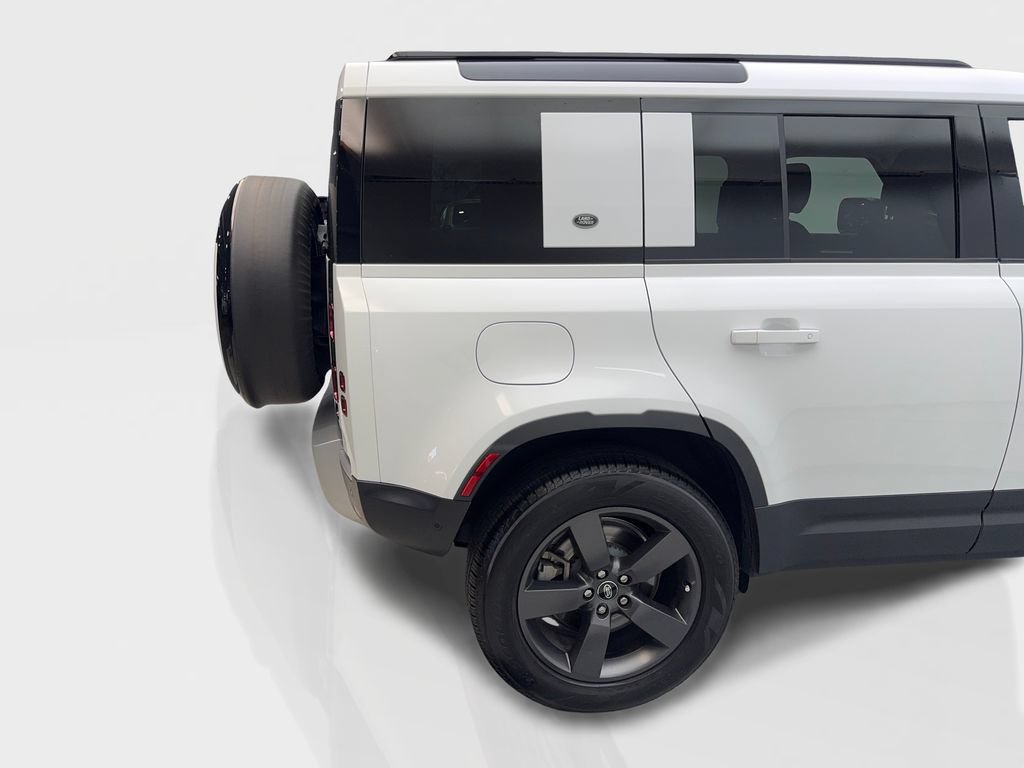 Used 2024 Land Rover Defender 110 S AWD/4WD image 17