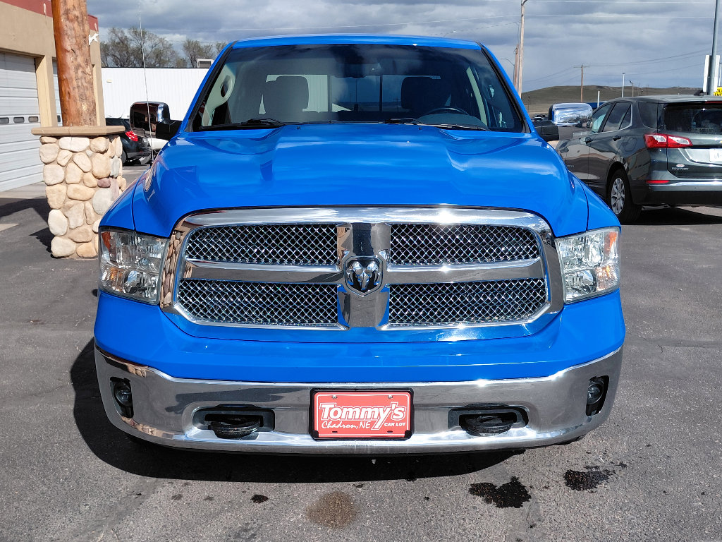 Used 2018 RAM 1500 SLT AWD/4WD image 3