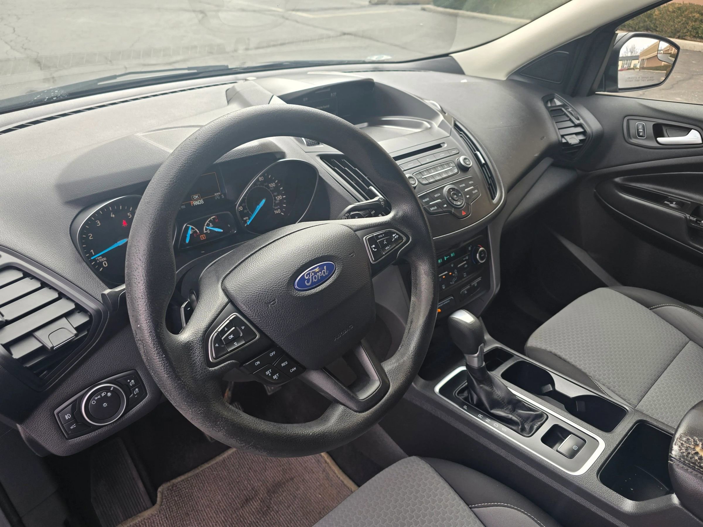 Used 2017 Ford Escape SE image 29