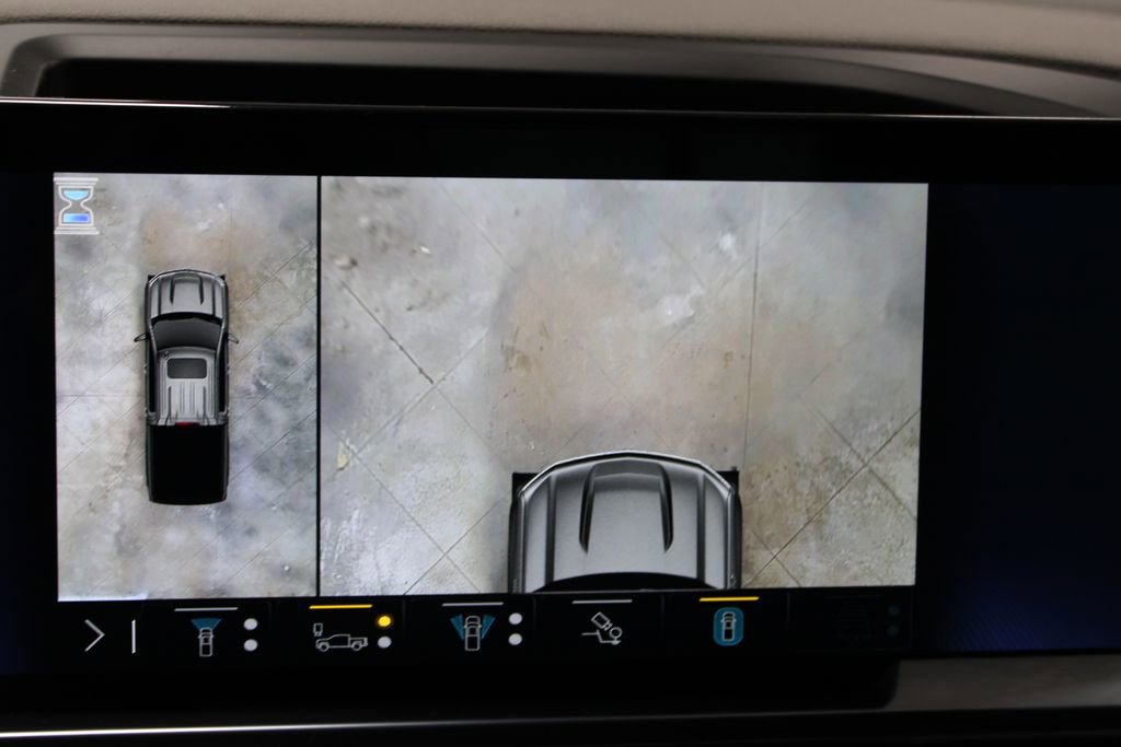 Used 2023 Chevrolet Silverado 1500 LTZ AWD/4WD image 61