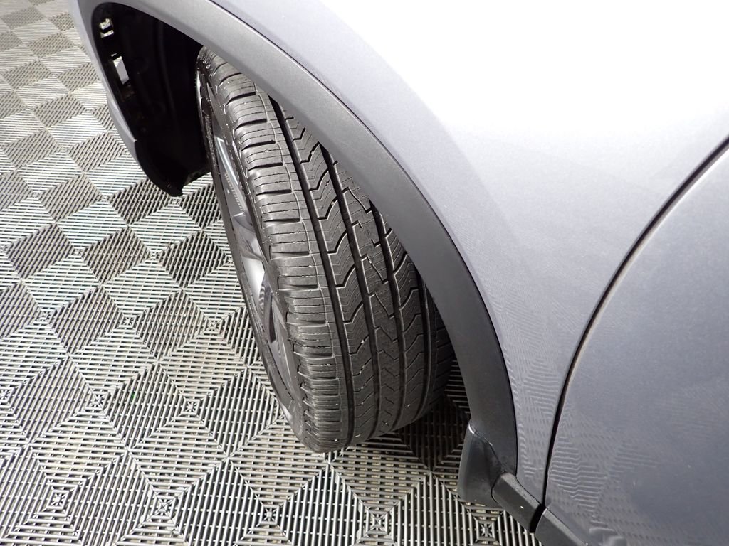 Used 2025 Honda Pilot Sport image 43