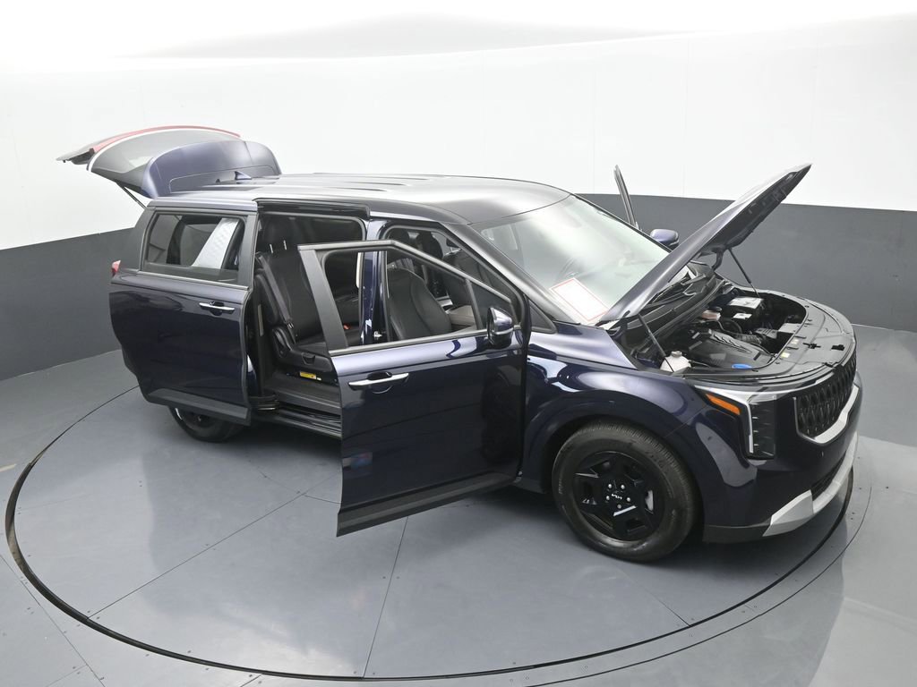 Used 2025 Kia Carnival image 74