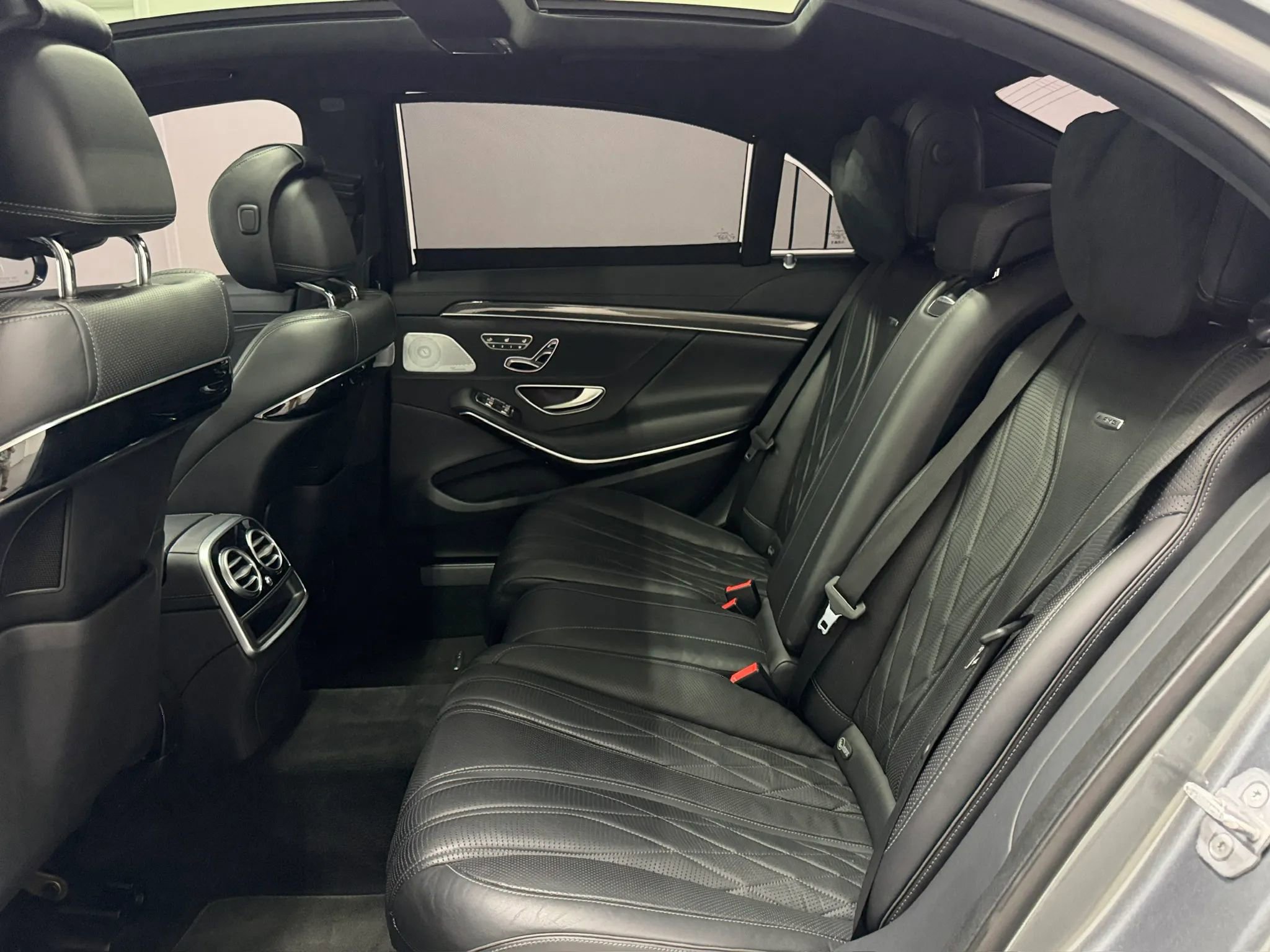 Used 2020 Mercedes-Benz S 63 AMG 4MATIC Sedan image 14
