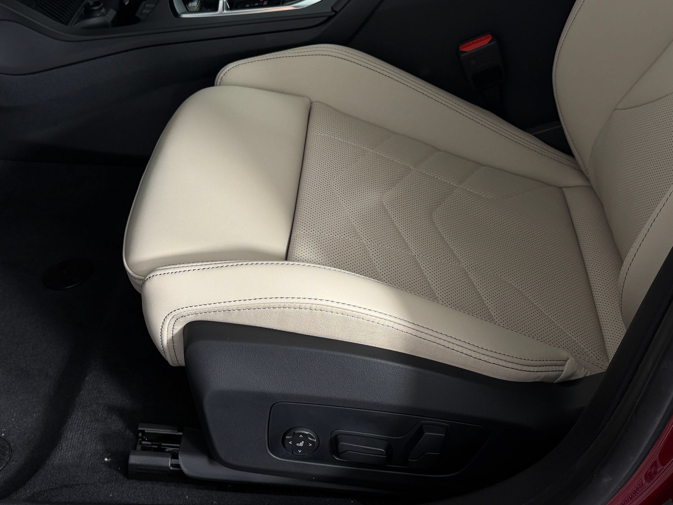 Used 2026 BMW 228i w/ Technology Package FWD image 13