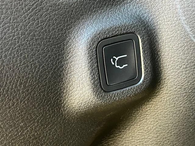 Used 2022 Jeep Compass Trailhawk w/ Trailhawk Elite Group AWD/4WD image 13