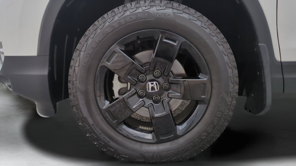 Used 2025 Honda Ridgeline Black Edition image 27