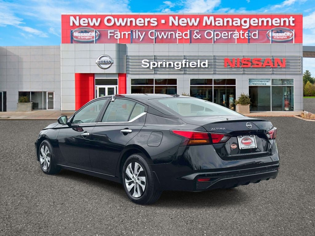 Used 2025 Nissan Altima 2.5 S FWD image 6