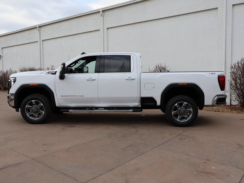 New 2026 GMC Sierra 2500 SLE AWD/4WD image 2