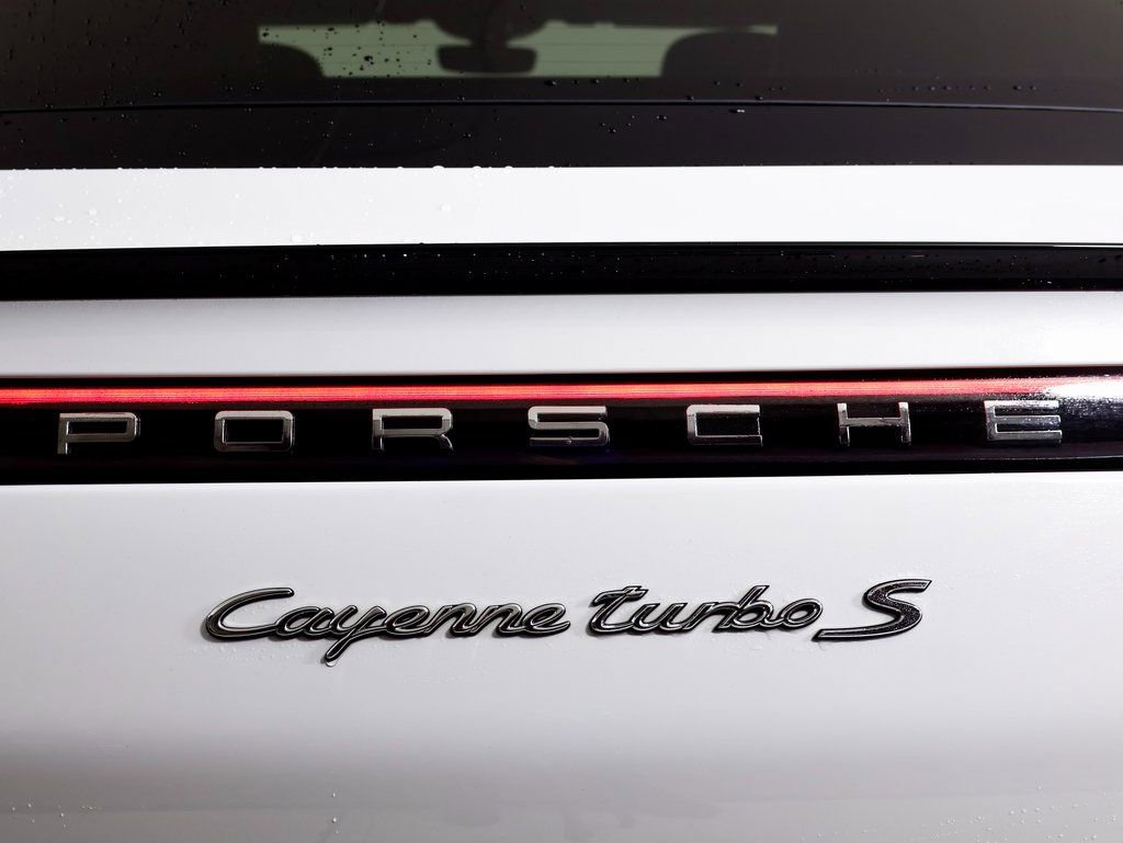 Certified 2023 Porsche Cayenne Turbo S image 11