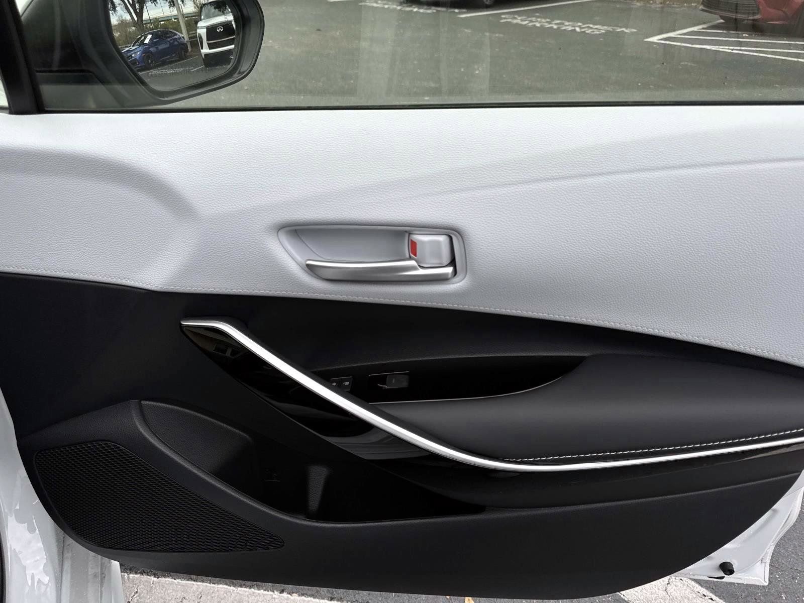 Used 2025 Toyota Corolla XSE image 13