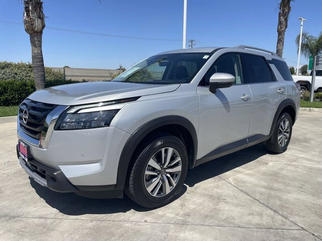 Used 2025 Nissan Pathfinder SL