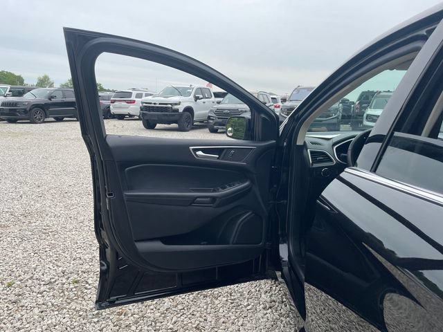 Used 2021 Ford Edge SEL w/ Convenience Package AWD/4WD image 24
