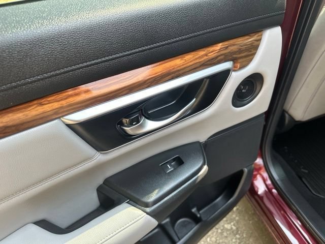 Used 2018 Honda CR-V Touring image 14