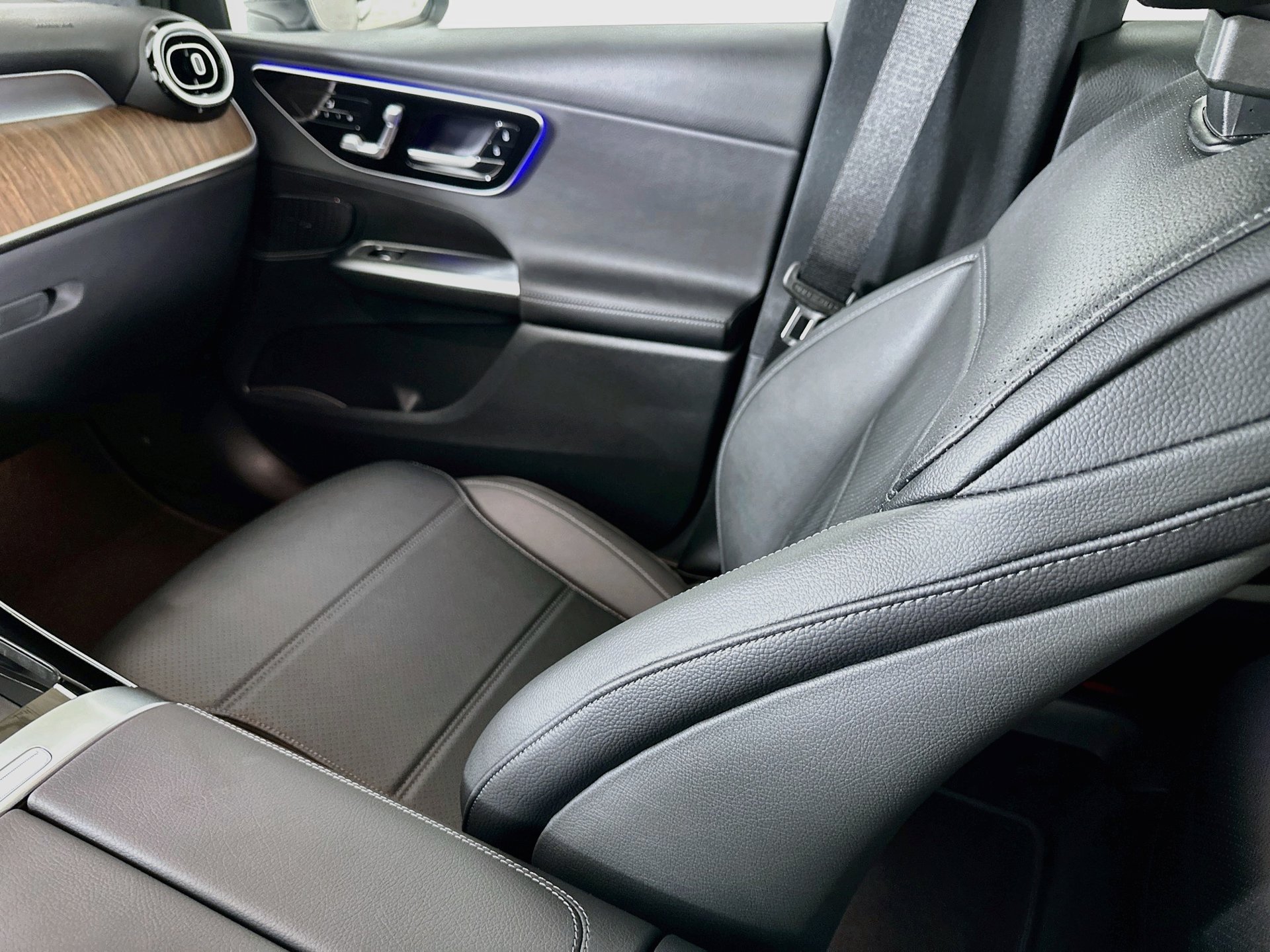 New 2027 Mercedes-Benz GLC 300 image 26