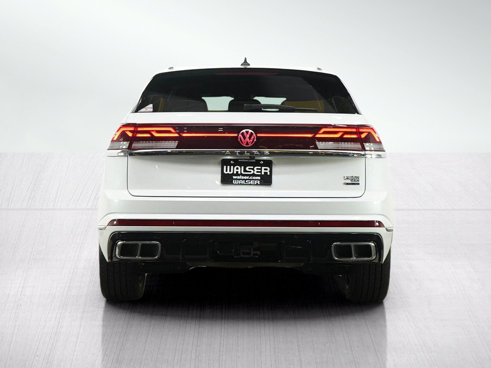 Used 2025 Volkswagen Atlas Cross Sport SEL Premium R-Line AWD/4WD image 4