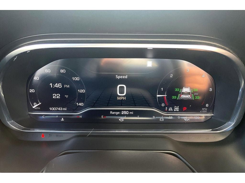 Used 2022 GMC Yukon XL AT4 w/ AT4 Premium Plus Package AWD/4WD image 22
