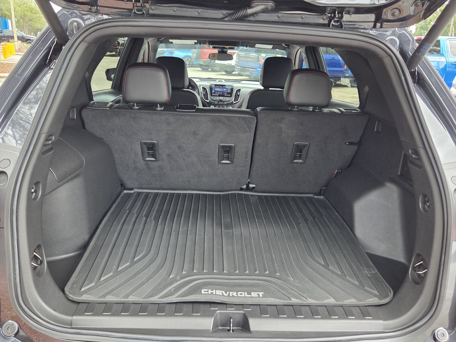 Certified 2023 Chevrolet Equinox RS w/ RS Leather Package FWD image 17