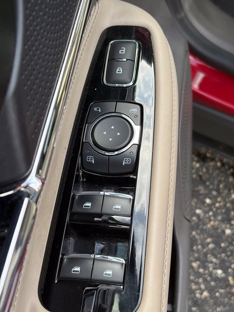 Used 2023 Lincoln Corsair AWD w/ Equipment Group 101A image 10