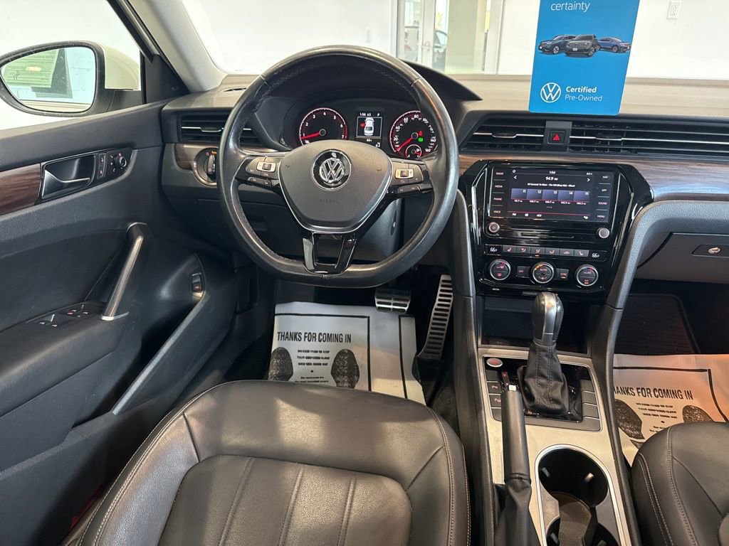 Used 2020 Volkswagen Passat 2.0T SEL image 12
