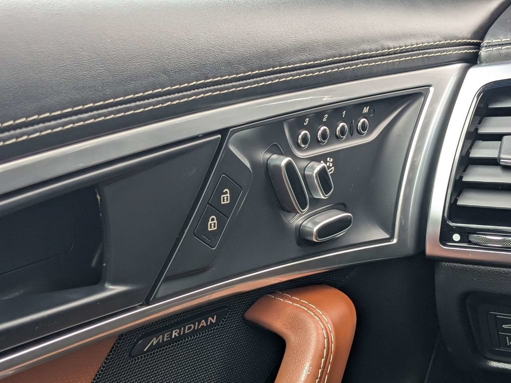 Used 2021 Jaguar F-TYPE Coupe RWD image 14