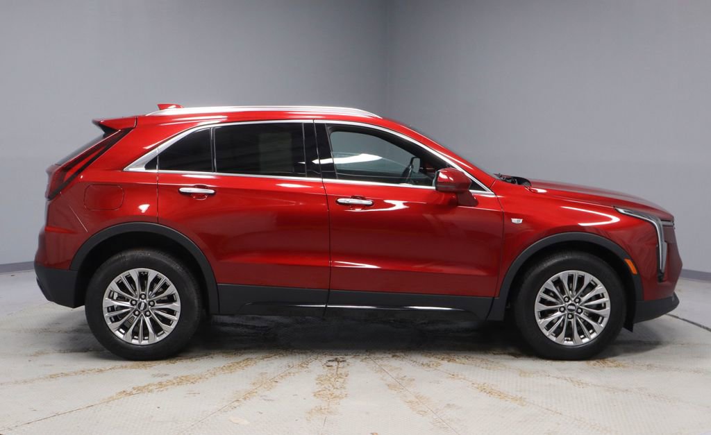Used 2024 Cadillac XT4 Premium Luxury AWD/4WD image 14