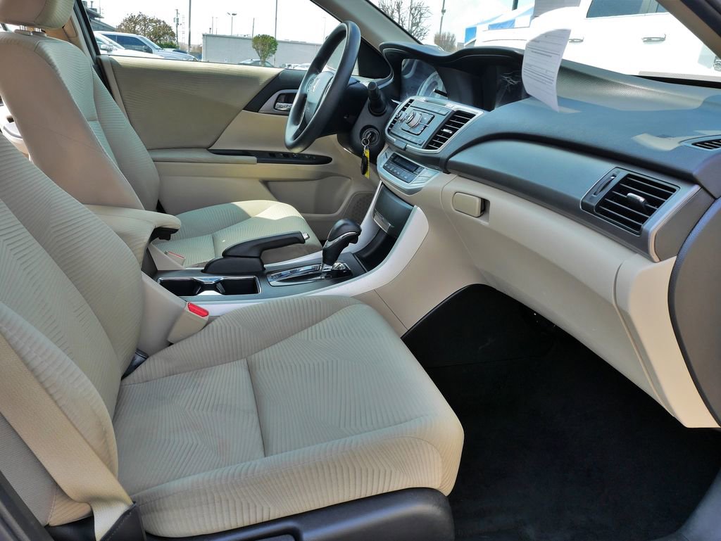Used 2015 Honda Accord LX image 8