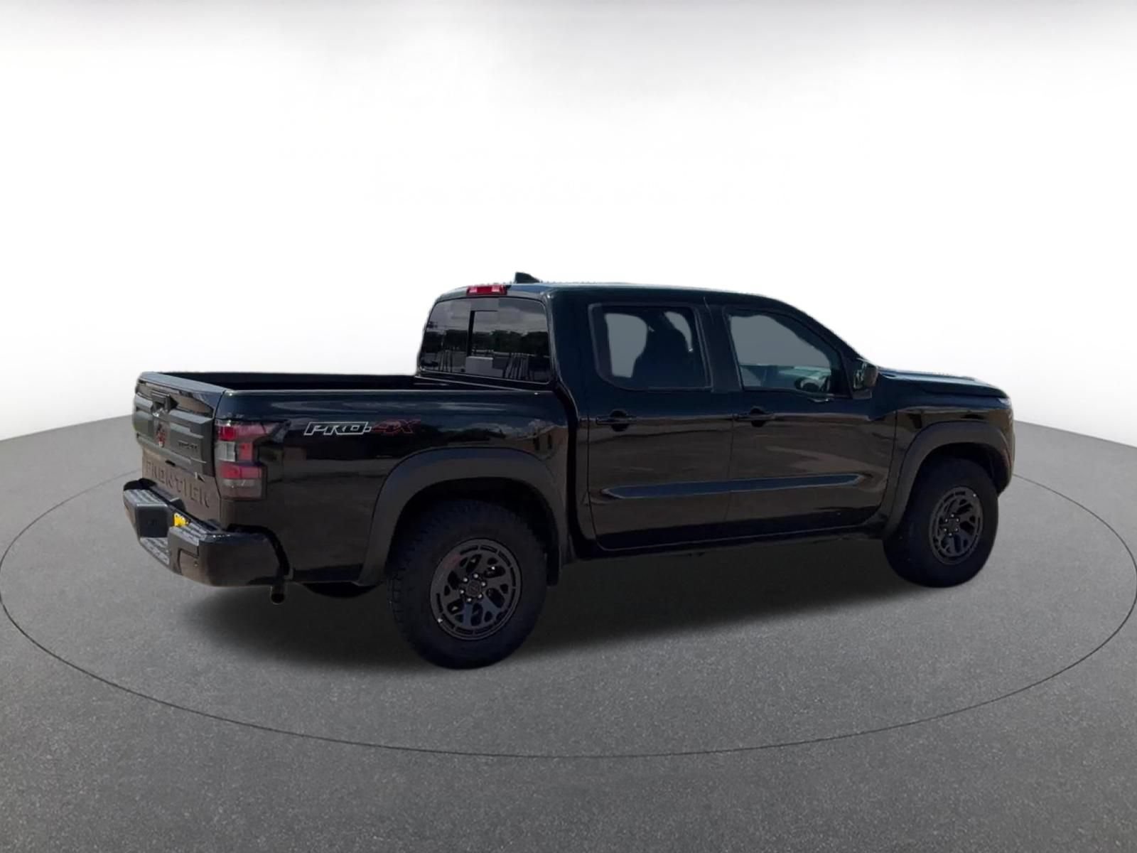 Used 2026 Nissan Frontier PRO-4X AWD/4WD image 14