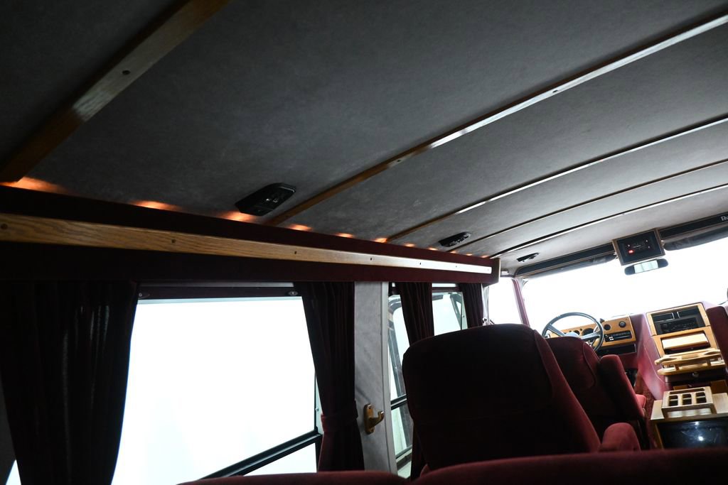 Used 1990 Chevrolet G20 RWD image 25