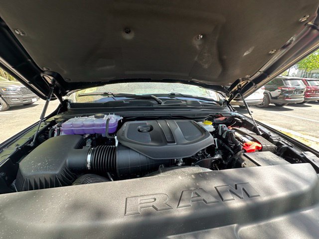 New 2026 RAM 1500 Express AWD/4WD image 13