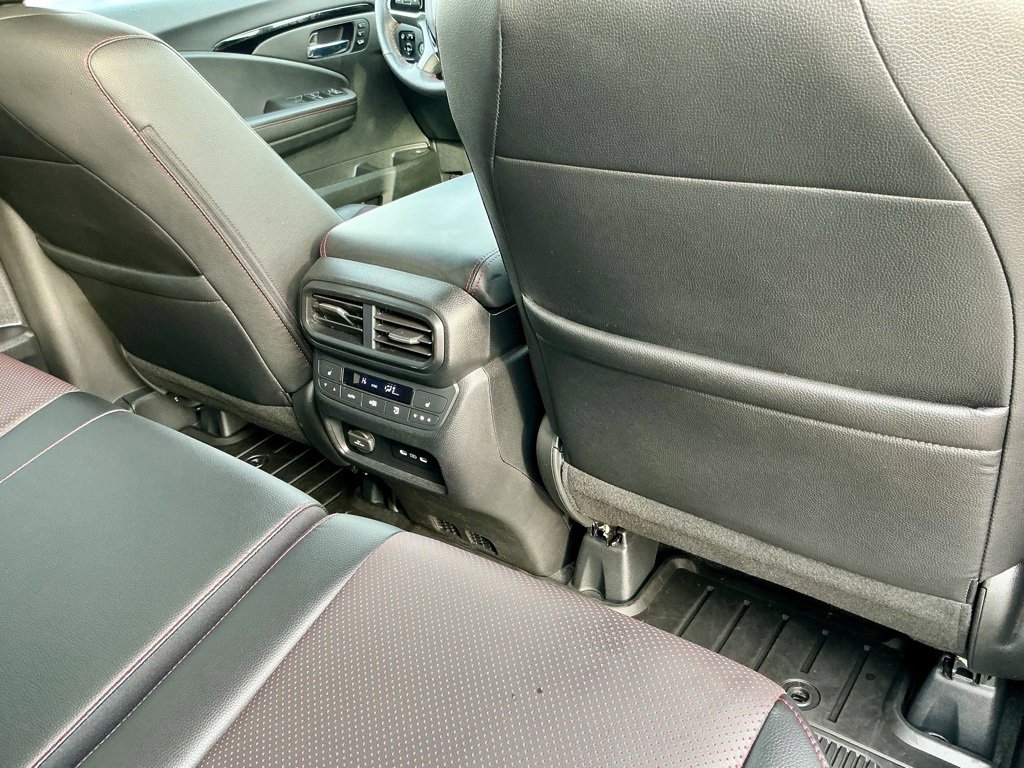 Used 2025 Honda Ridgeline Black Edition image 27